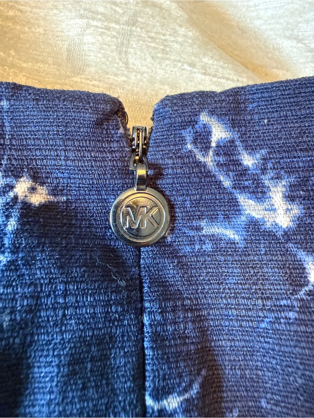 Great Condition, Michael Kors Navy Blue Sleeveless Tie-Dye Midi Dress - Picture 3 of 4